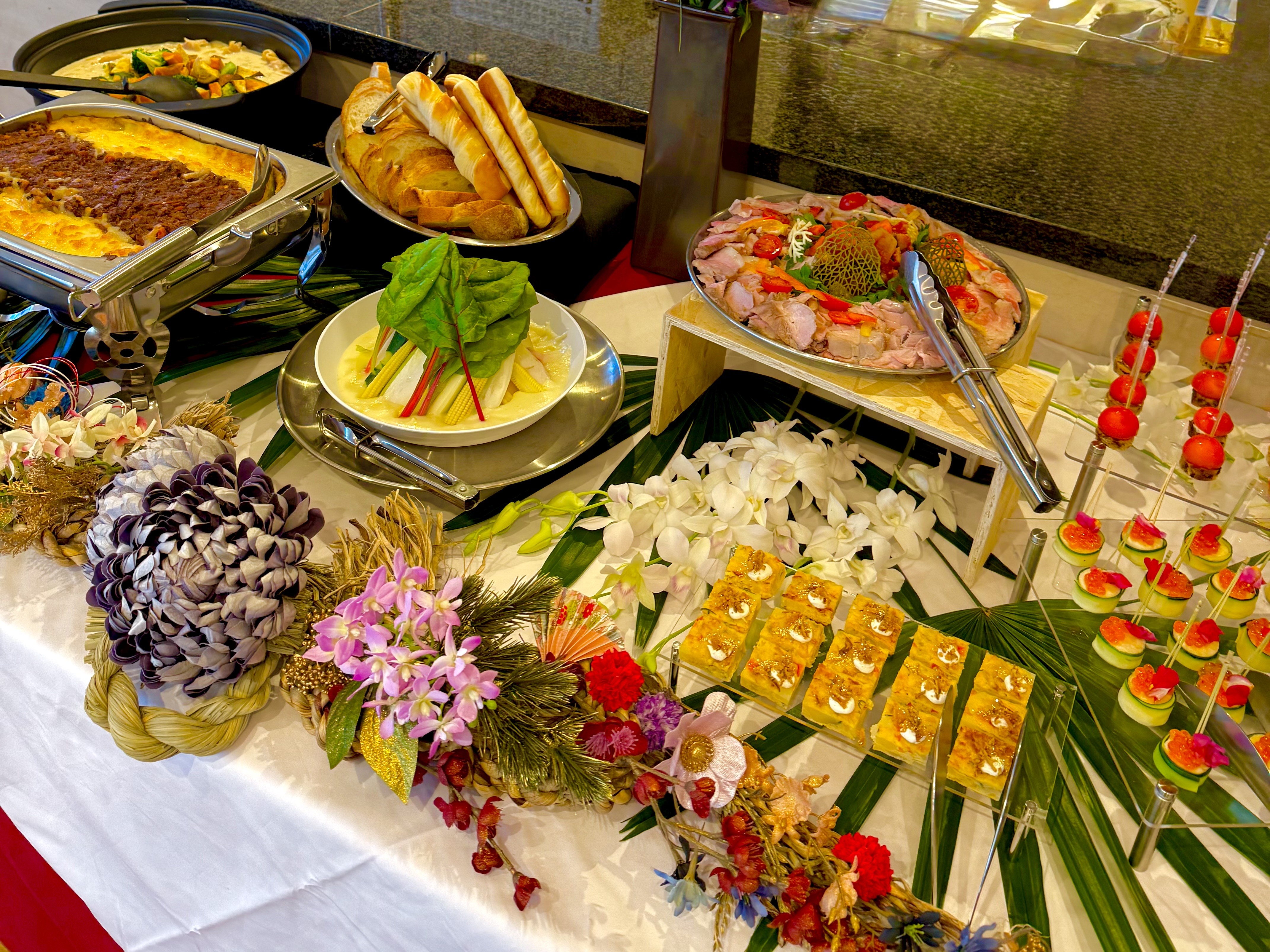 リベルのブッフェ料理の画像